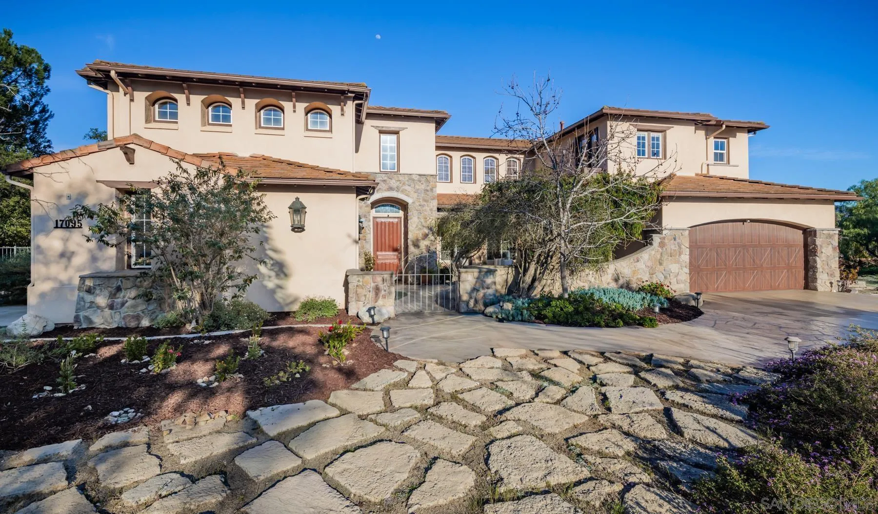 17095 Butterfield Trail Poway, CA 92064 - Photo 2 of 32 Exterior Front