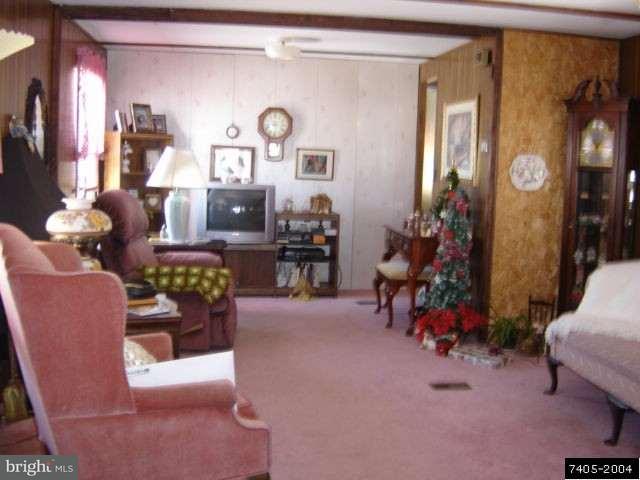 238 Berwick Road Abbottstown, PA 17301 - Photo 4 of 8 Gallery Image 4