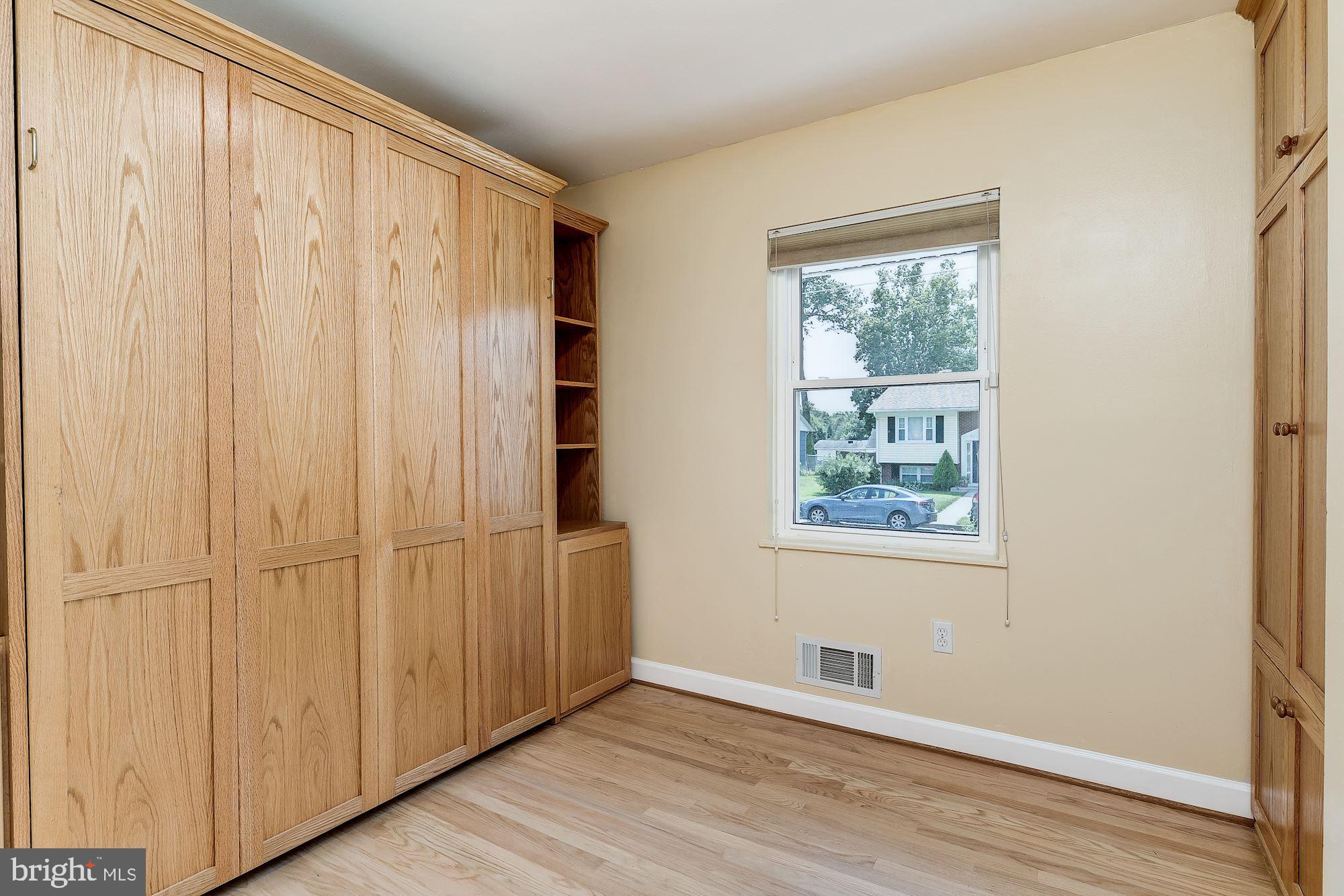 209 Suter Road Catonsville, MD 21228 - Photo 18 of 34 Bedroom With Murphy Bed