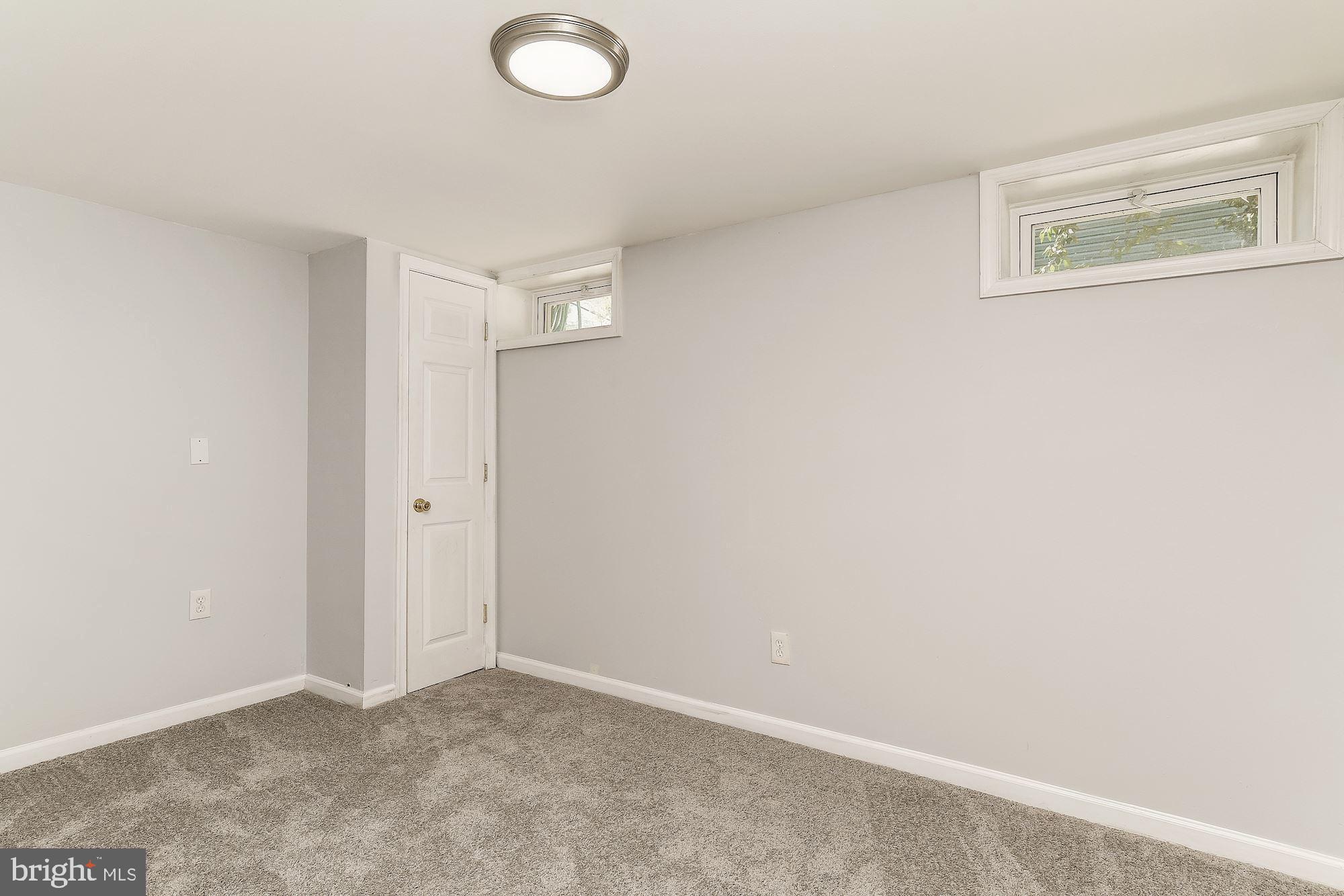 209 Suter Road Catonsville, MD 21228 - Photo 25 of 34 Office
