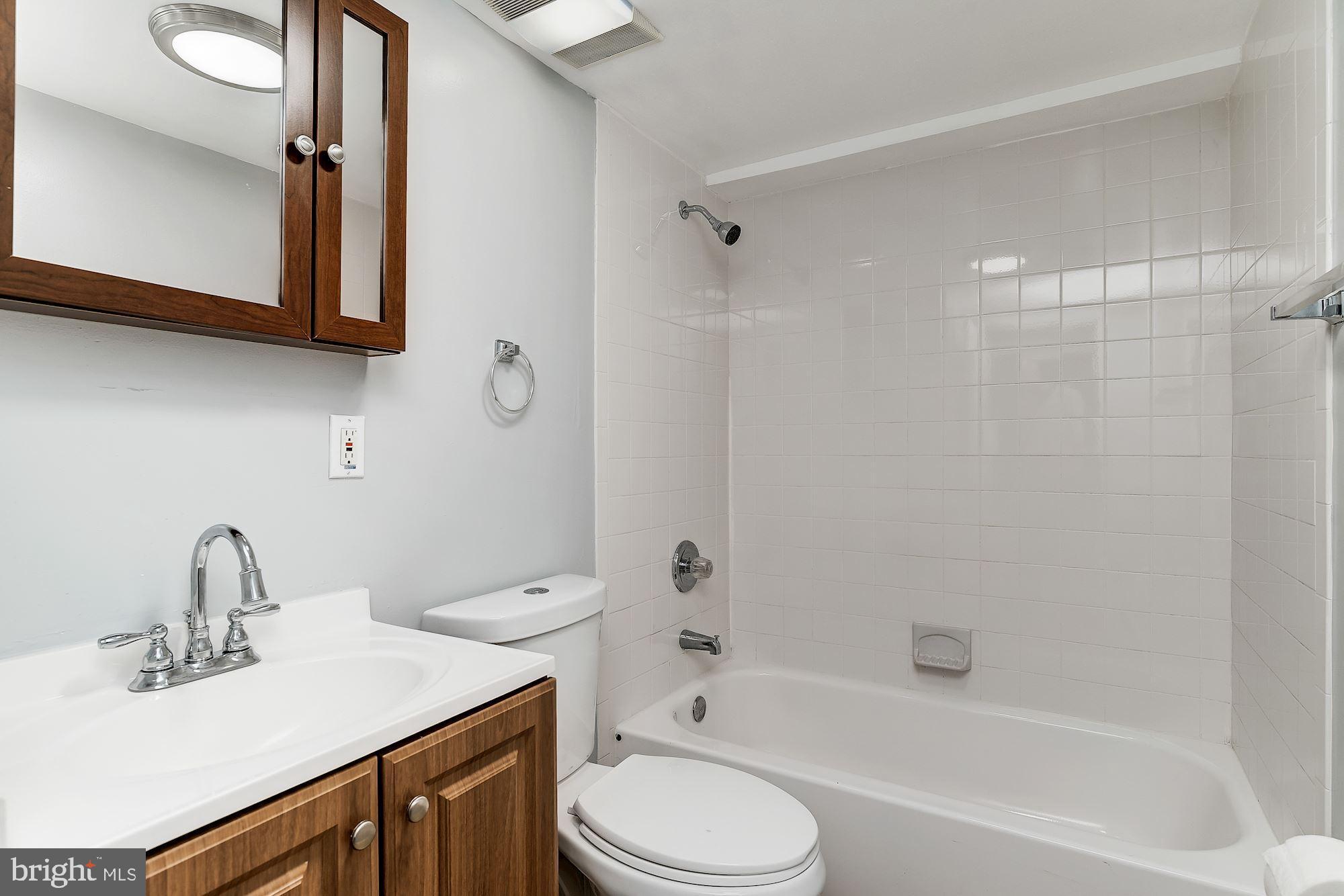 209 Suter Road Catonsville, MD 21228 - Photo 28 of 34 Bath