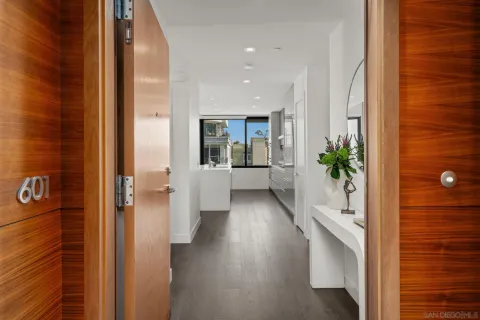 $1,760,000 | 2604 Fifth Avenue, Unit 601, San Diego, CA 92103