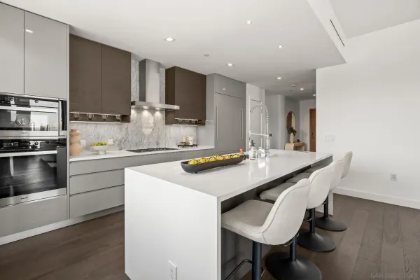 $1,760,000 | 2604 Fifth Avenue, Unit 601, San Diego, CA 92103