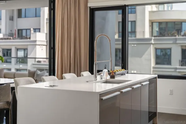 $1,760,000 | 2604 Fifth Avenue, Unit 601, San Diego, CA 92103