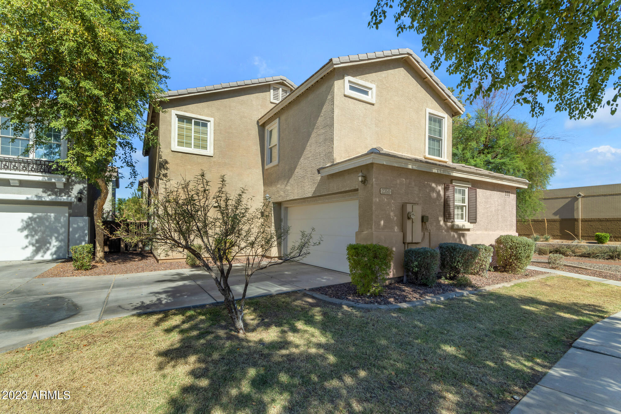 2350 East Pecan Road Phoenix, AZ 85040 - Photo 1 of 36 105_JillLee_pecan_2350 E Pecan Rd