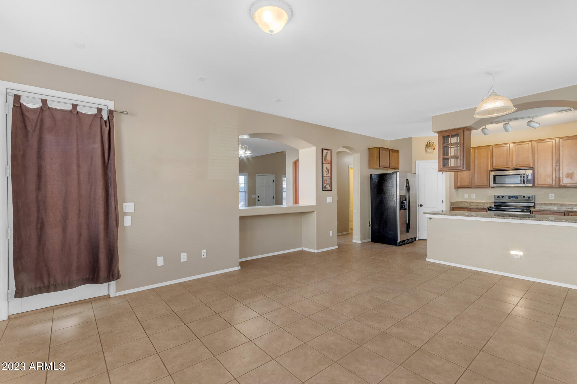 2350 East Pecan Road Phoenix, AZ 85040 - Photo 6 of 36 087_JillLee_pecan_2350 E Pecan Rd
