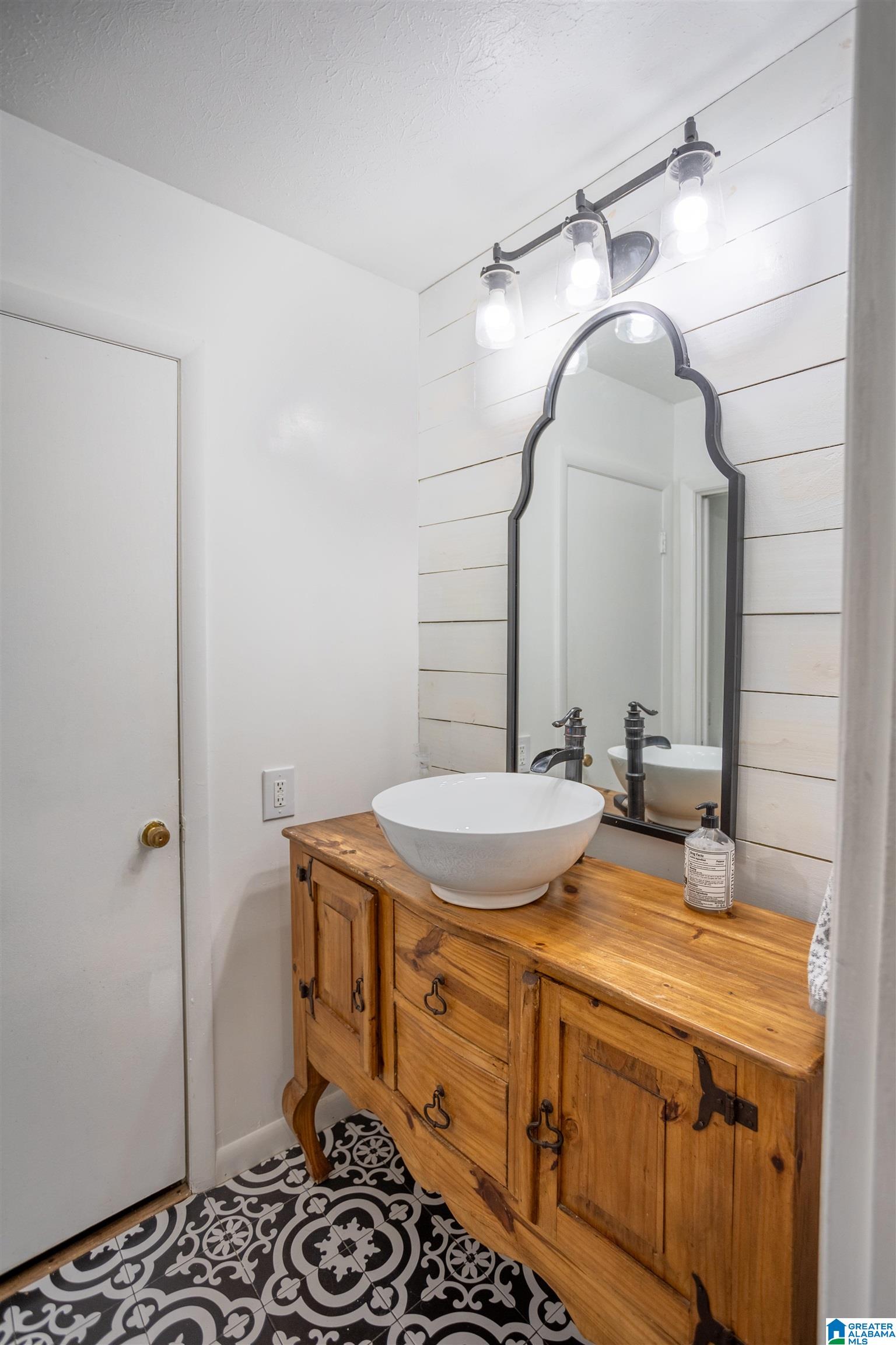 213 Druid Hills Road Anniston, AL 36207 - Photo 8 of 25