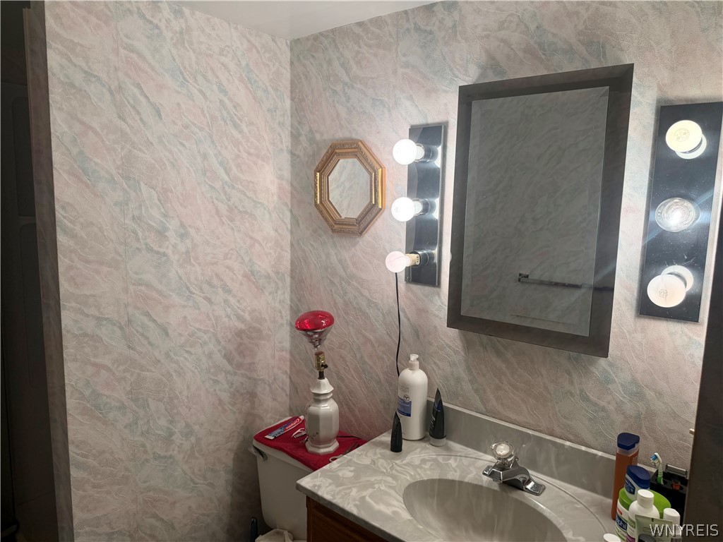 4812 Cottage Road Royalton, NY 14094 - Photo 12 of 23 Bathroom in basement