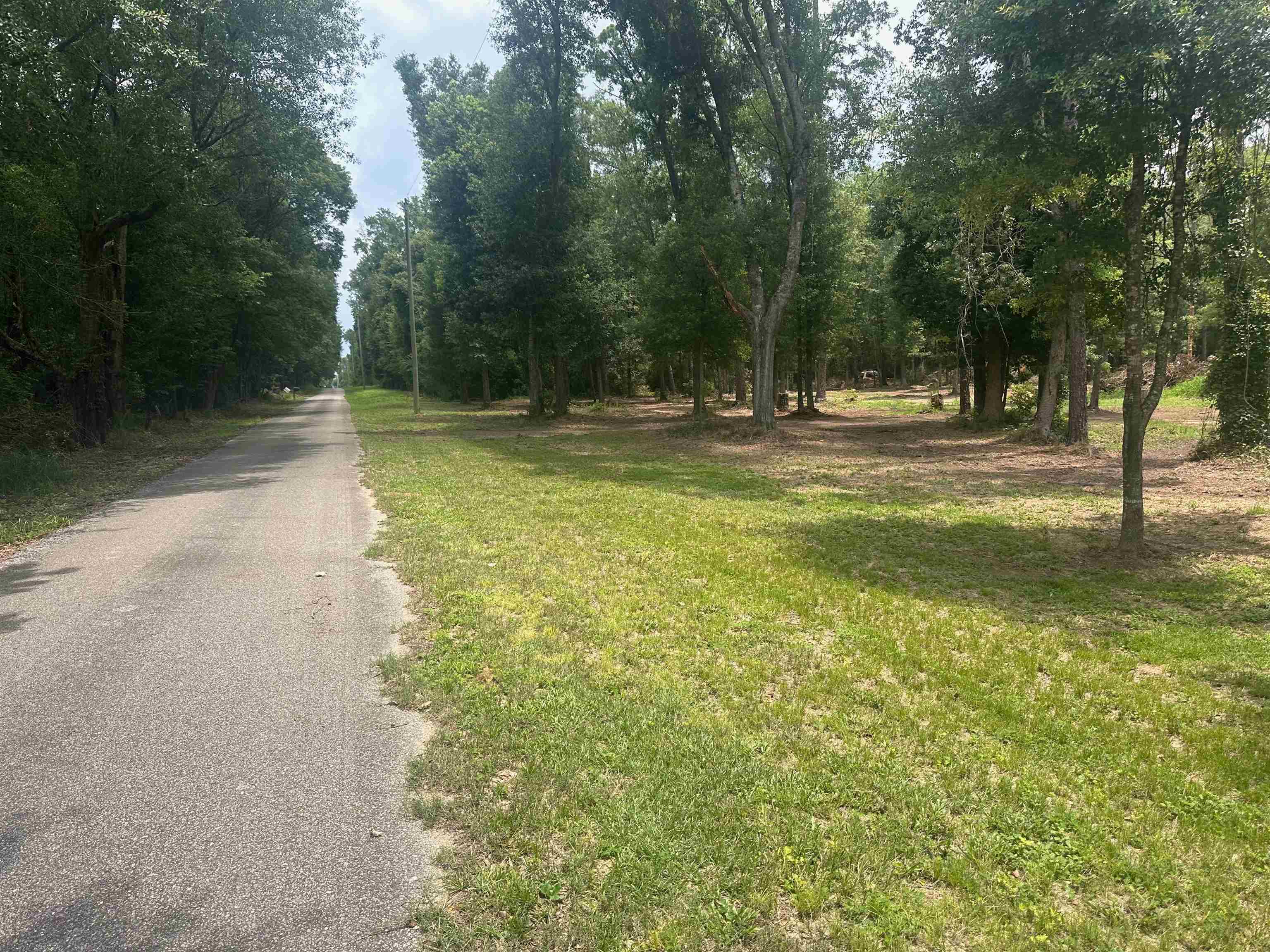 23040 Forland Road Silverhill, AL 36576 - Photo 2 of 13 Community