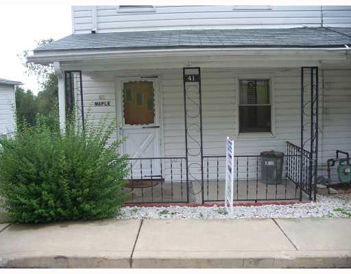 41 Maple Street Ellsworth, PA 15360 - Photo 3 of 5 Exterior Front.
