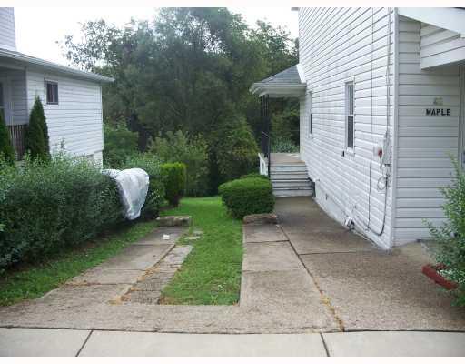 41 Maple Street Ellsworth, PA 15360 - Photo 5 of 5 Parking Lot/Garage.