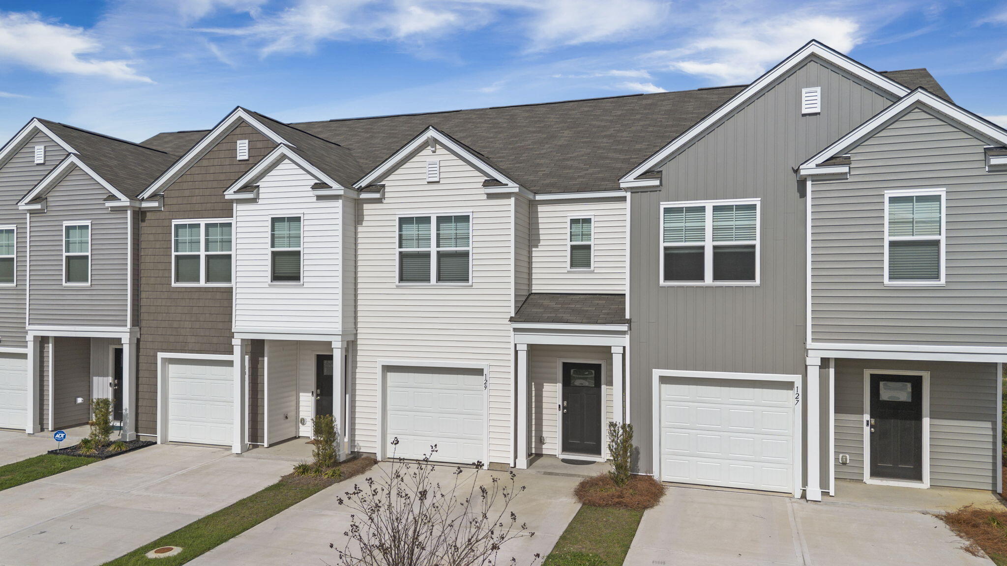 129 Yarrow Way Moncks Corner, SC 29461 - Photo 5 of 24 4-web-or-mls-DJI_0218