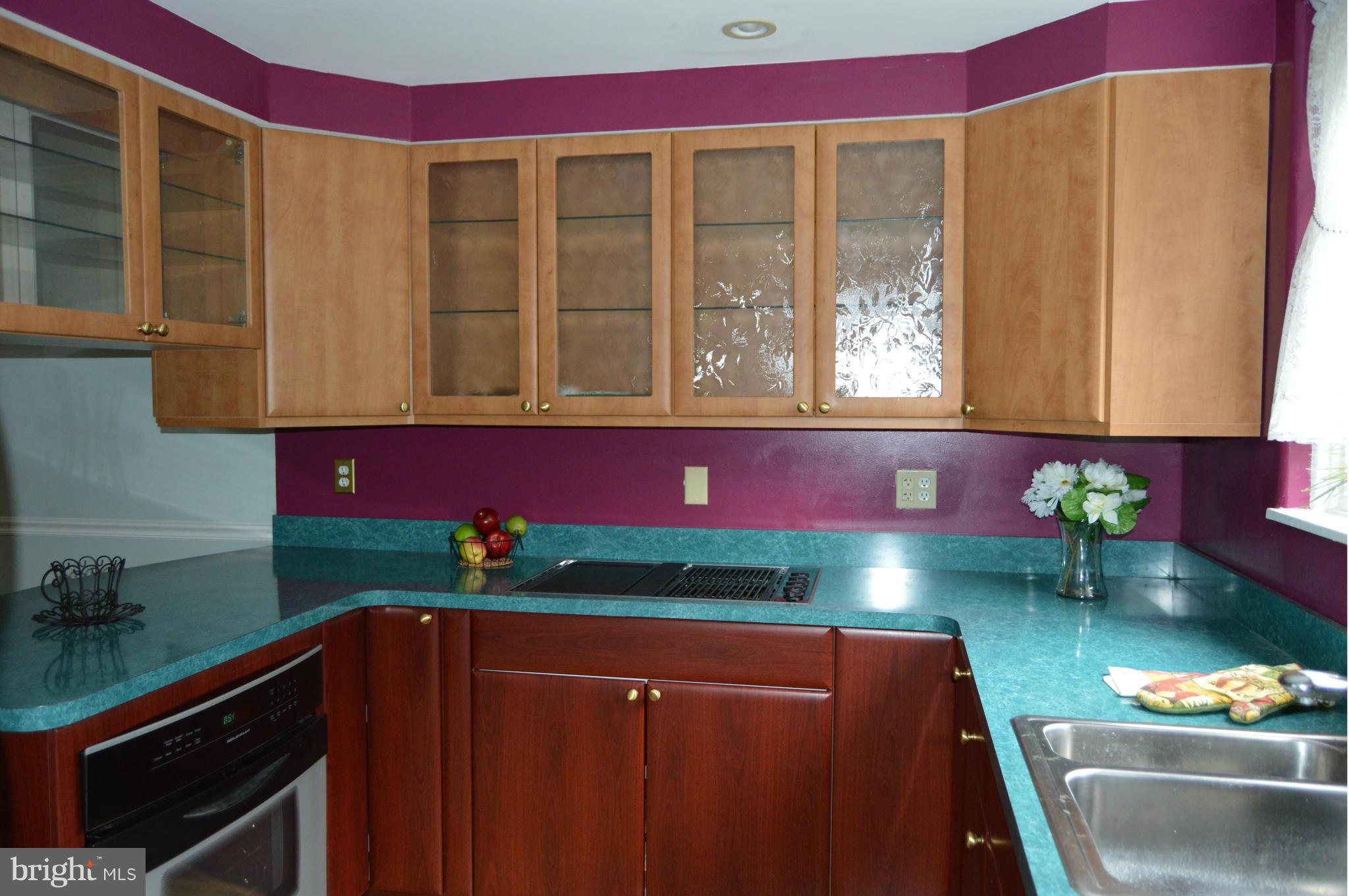 7 Hillside Road Greenbelt, MD 20770 - Photo 7 of 30 Kitchen