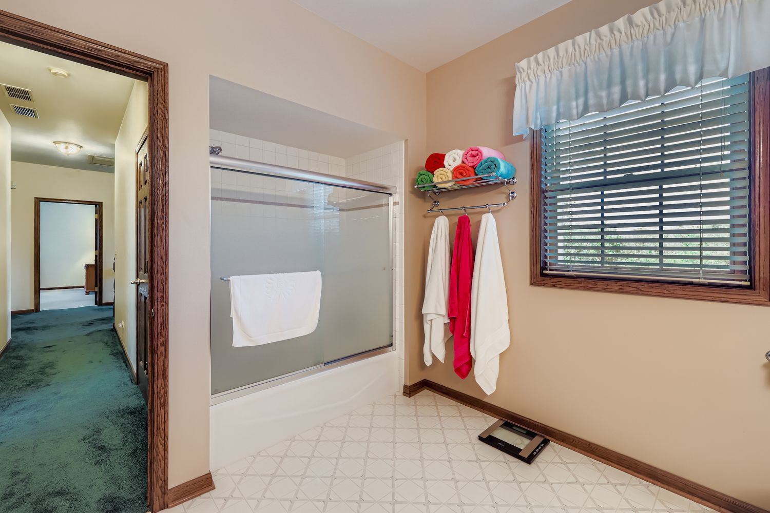 13N441 Coombs Road Elgin, IL 60124 - Photo 26 of 38 Gallery Image 26