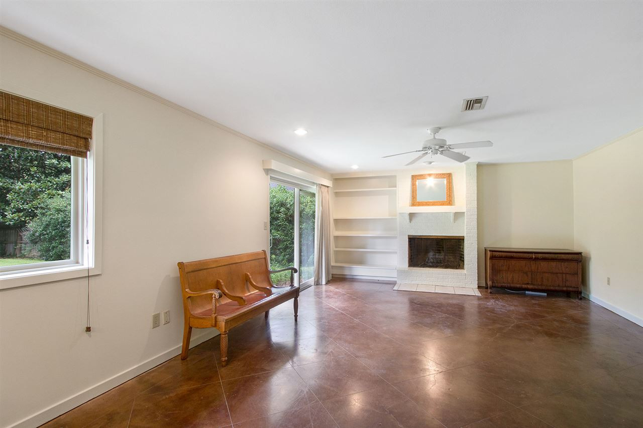 4305 Regency Court Jackson, MS 39211 - Photo 2 of 16 Photo 2