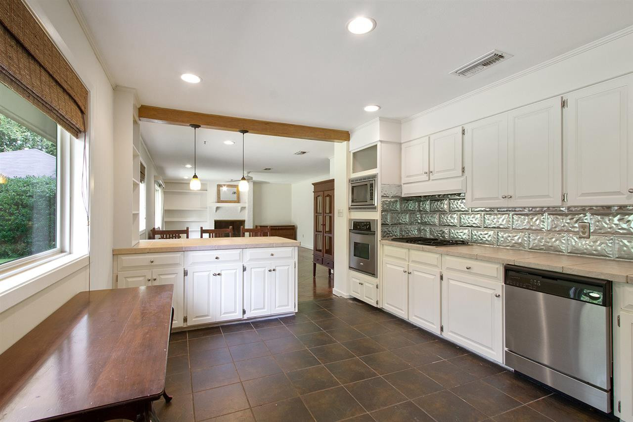 4305 Regency Court Jackson, MS 39211 - Photo 6 of 16 Photo 6