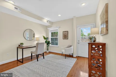 $1,025,000 | 1428 C Street Southeast, Washington, DC 20003
