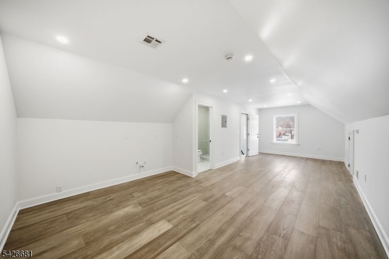 28 Irving Street Montclair, NJ 07042 - Photo 21 of 32