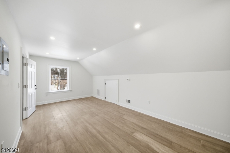 28 Irving Street Montclair, NJ 07042 - Photo 22 of 32