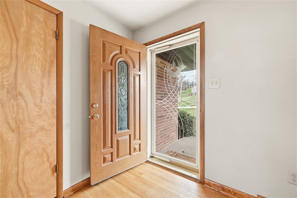 42 Lee Avenue Washington, PA 15301 - Photo 4 of 48 a view of front door