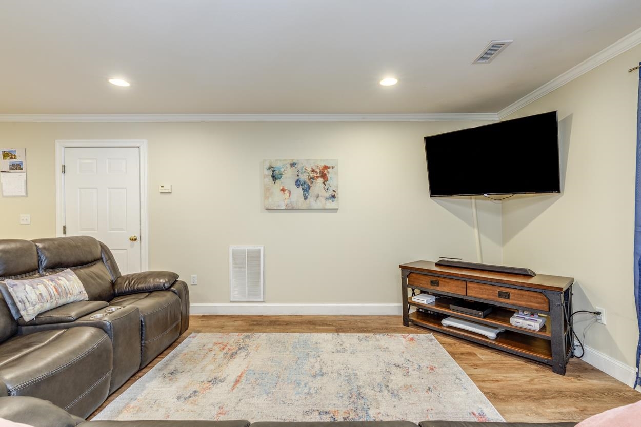 1 Maple Ridge Drive, Unit 101 Merrimack, NH 03054 - Photo 4 of 38