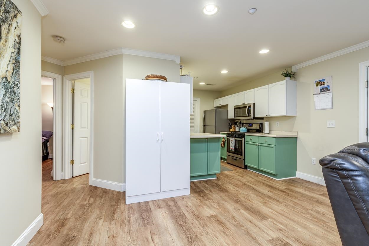 1 Maple Ridge Drive, Unit 101 Merrimack, NH 03054 - Photo 9 of 38