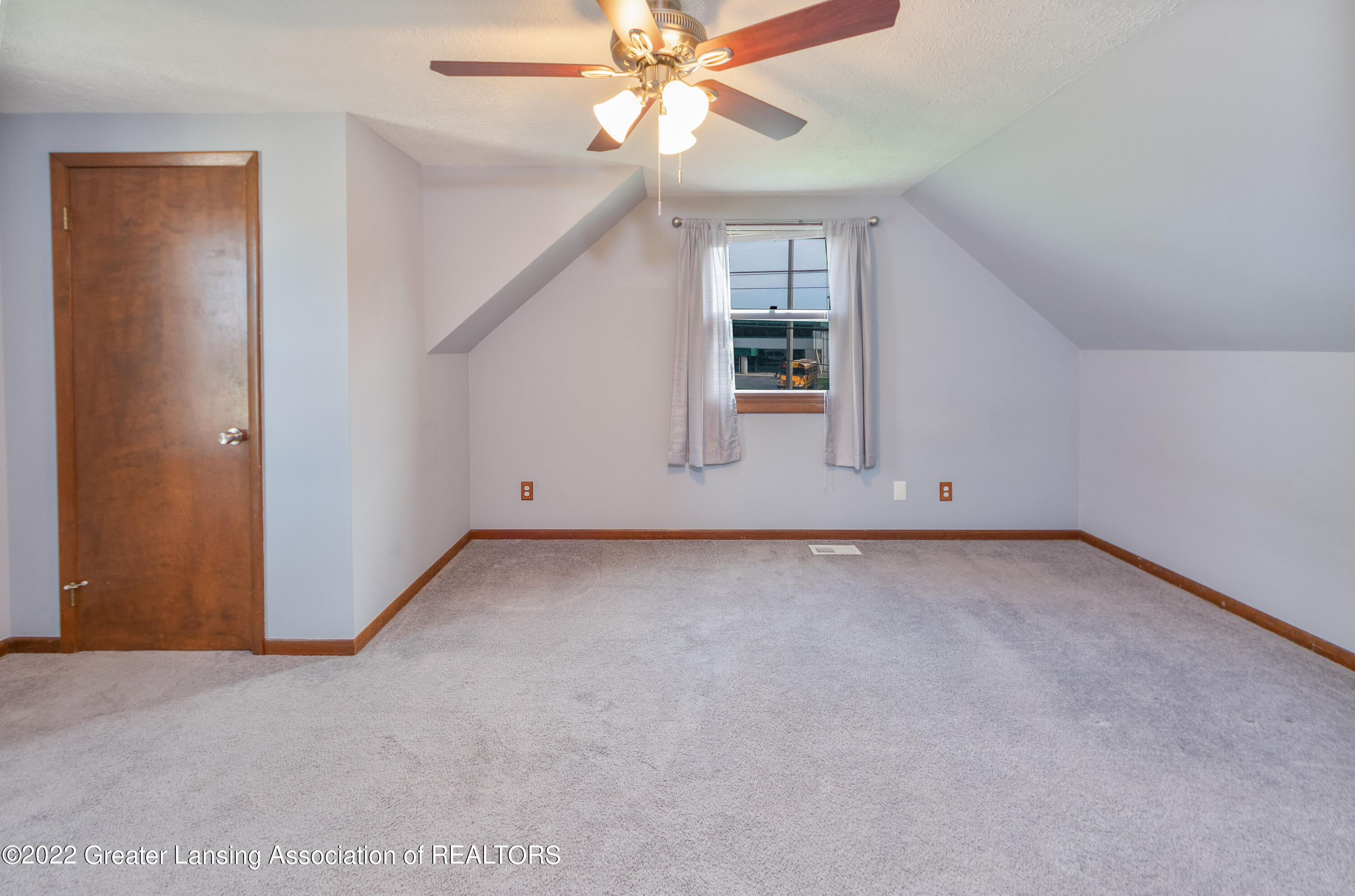 3015 Delta Street Lansing, MI 48906 - Photo 19 of 48 Delta-9
