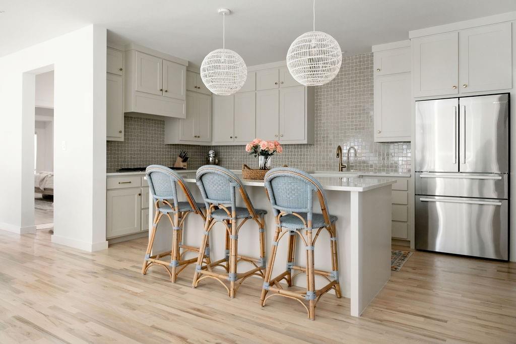 841 Meadowbend Loop South Grapevine, TX 76051 - Photo 8 of 20 a view of a dining room with furniture a chandelier and wooden floor