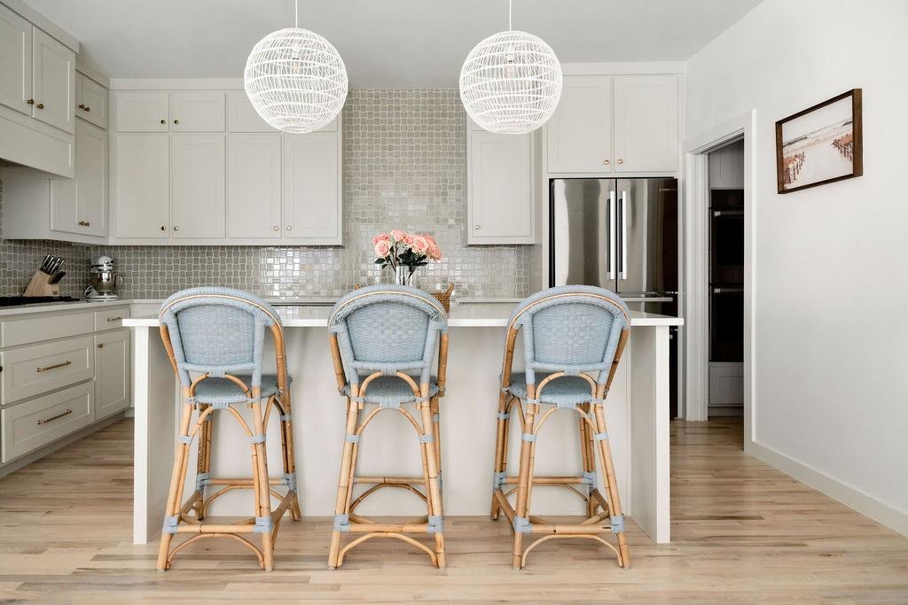 841 Meadowbend Loop South Grapevine, TX 76051 - Photo 9 of 20 a view of a dining room with furniture