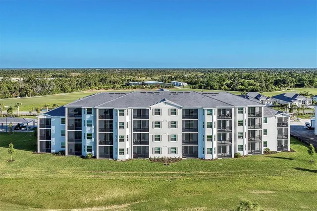 $389,000 | 12240 Wellen Golf Street, Unit 201, Venice, FL 34293