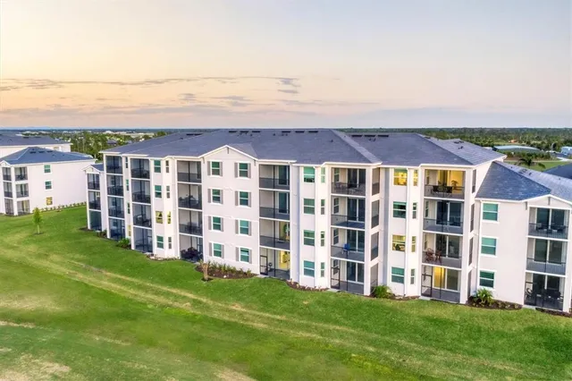 $389,000 | 12240 Wellen Golf Street, Unit 201, Venice, FL 34293