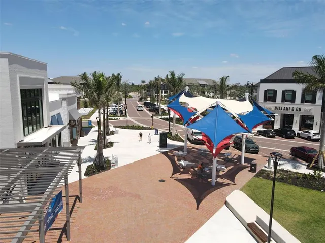 $389,000 | 12240 Wellen Golf Street, Unit 201, Venice, FL 34293