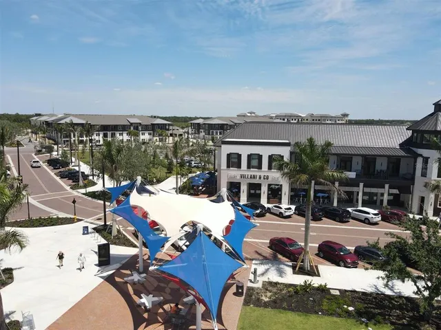 $389,000 | 12240 Wellen Golf Street, Unit 201, Venice, FL 34293