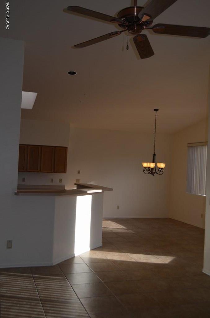 11240 North Sawtooth Road Oro Valley, AZ 85737 - Photo 20 of 44