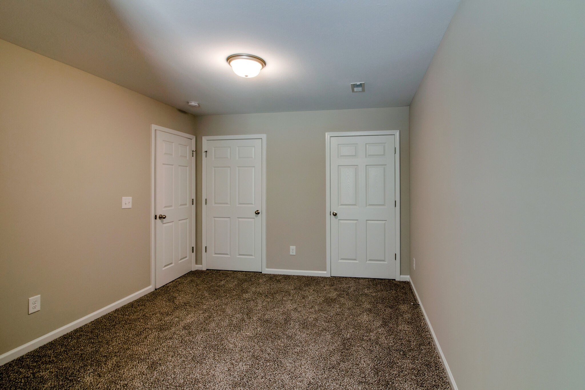 947 Center Road, Unit B Clarksville, TN 37042 - Photo 16 of 24 a view of room