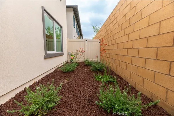 $569,990 | 8185 Amerena Way, Fontana, CA 92335