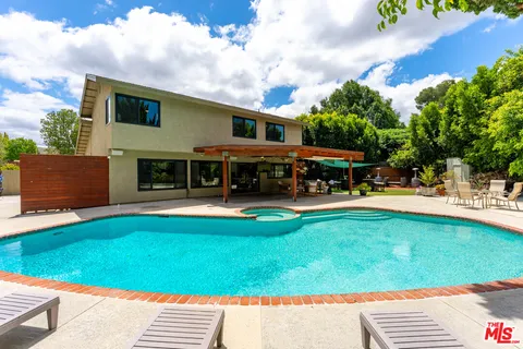 $1,399,999 | 2231 Willowpark Court, Thousand Oaks, CA 91362