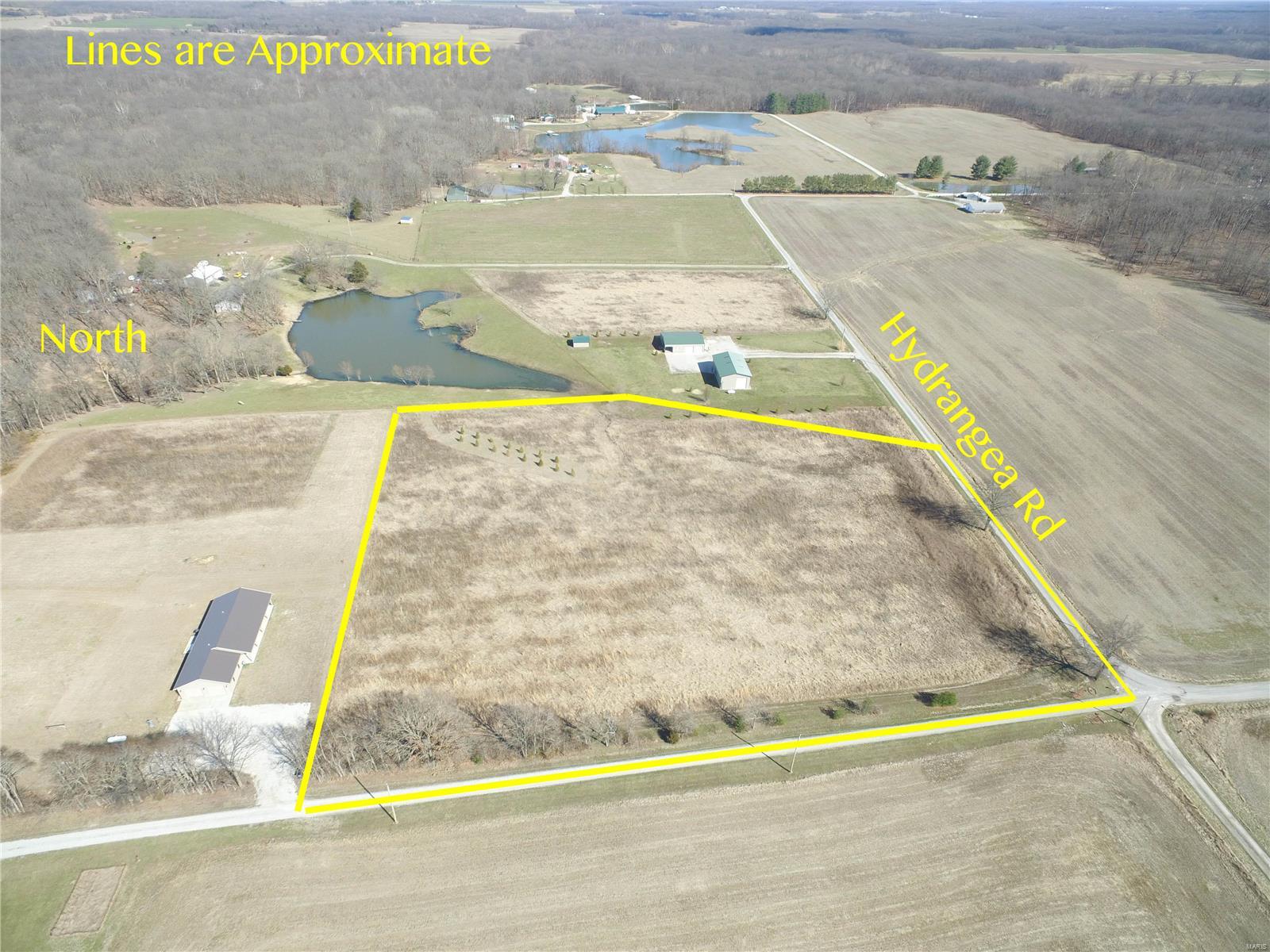 1743 Hydrangea Road Coulterville, IL 62237 - Photo 1 of 7