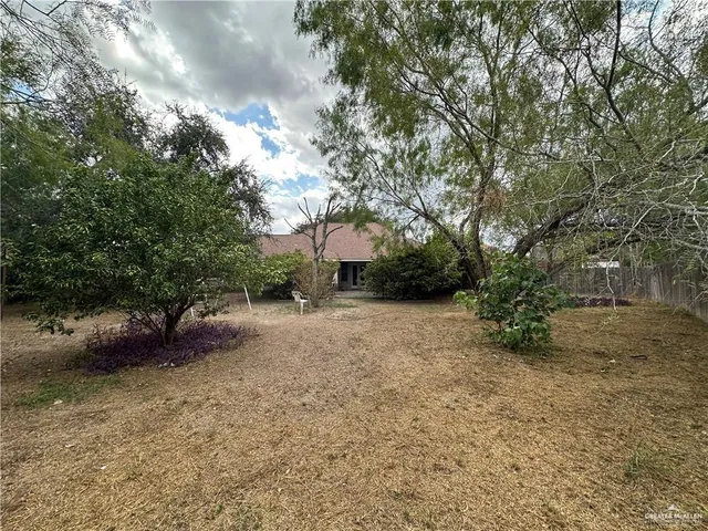 a view of an outdoor space and a yard