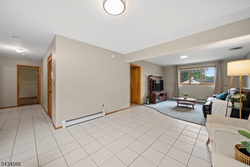 191 Pershing Road Clifton, NJ 07013 - Photo 15 of 25