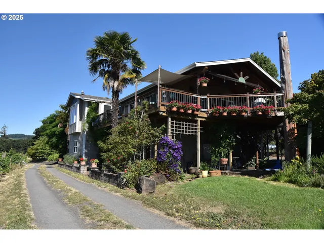 $1,350,000 | 8500 Hopewell Road Northwest, Salem, OR 97304