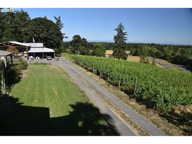 $1,350,000 | 8500 Hopewell Road Northwest, Salem, OR 97304