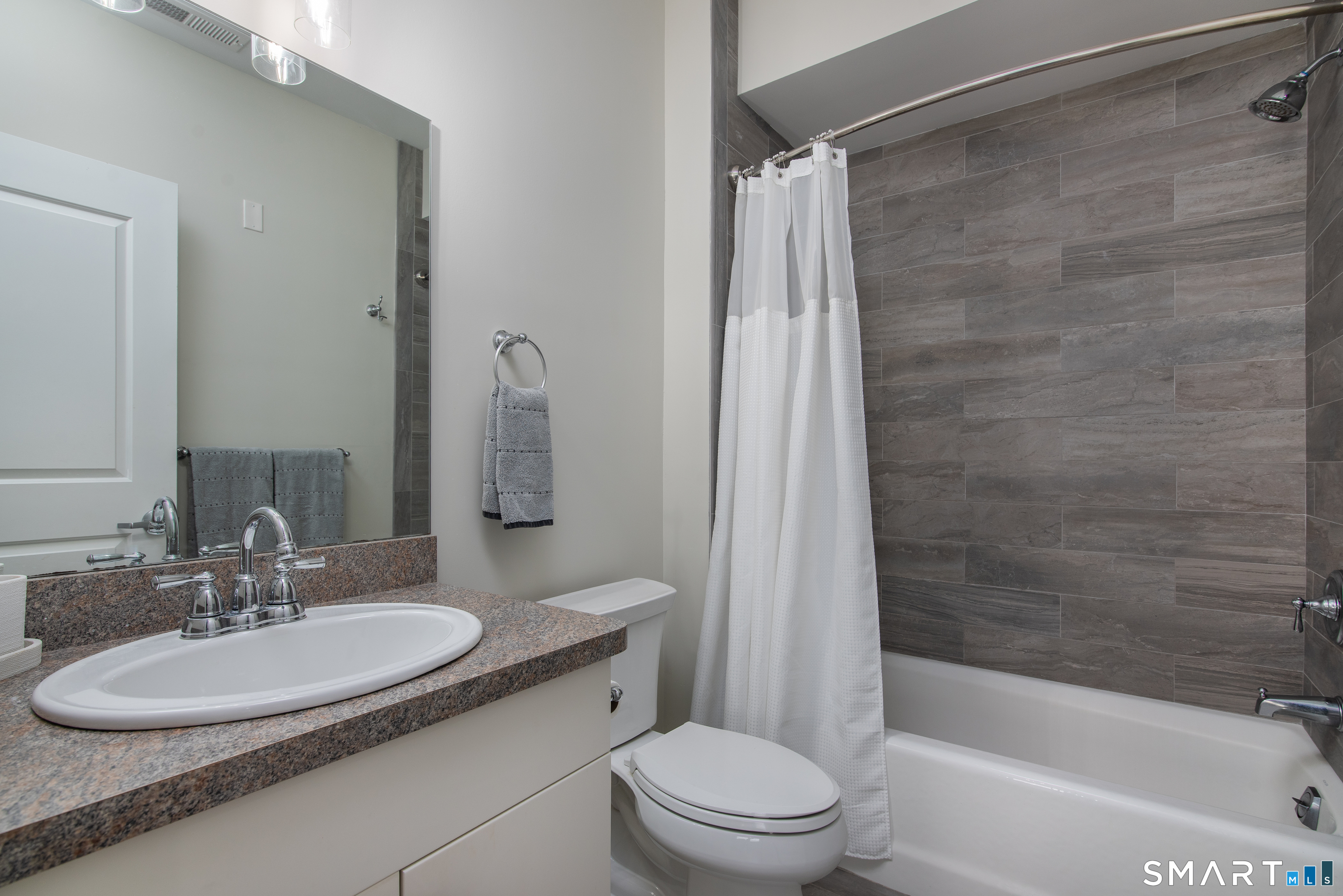 82 Wall Street, Unit 200 Madison, CT 06443 - Photo 7 of 10