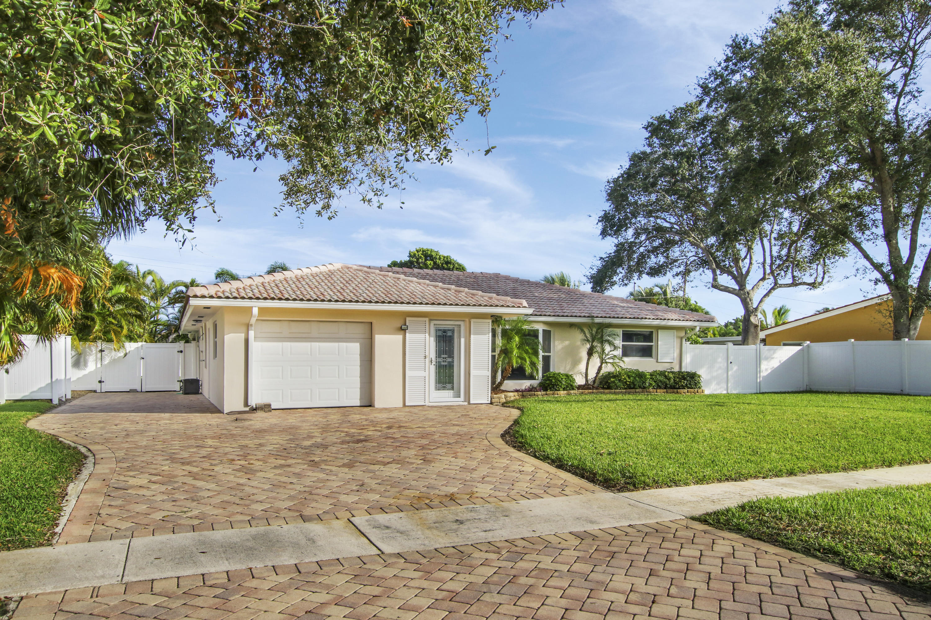 1841 Ascott Road North Palm Beach, FL 33408 - Photo 2 of 39 House-1