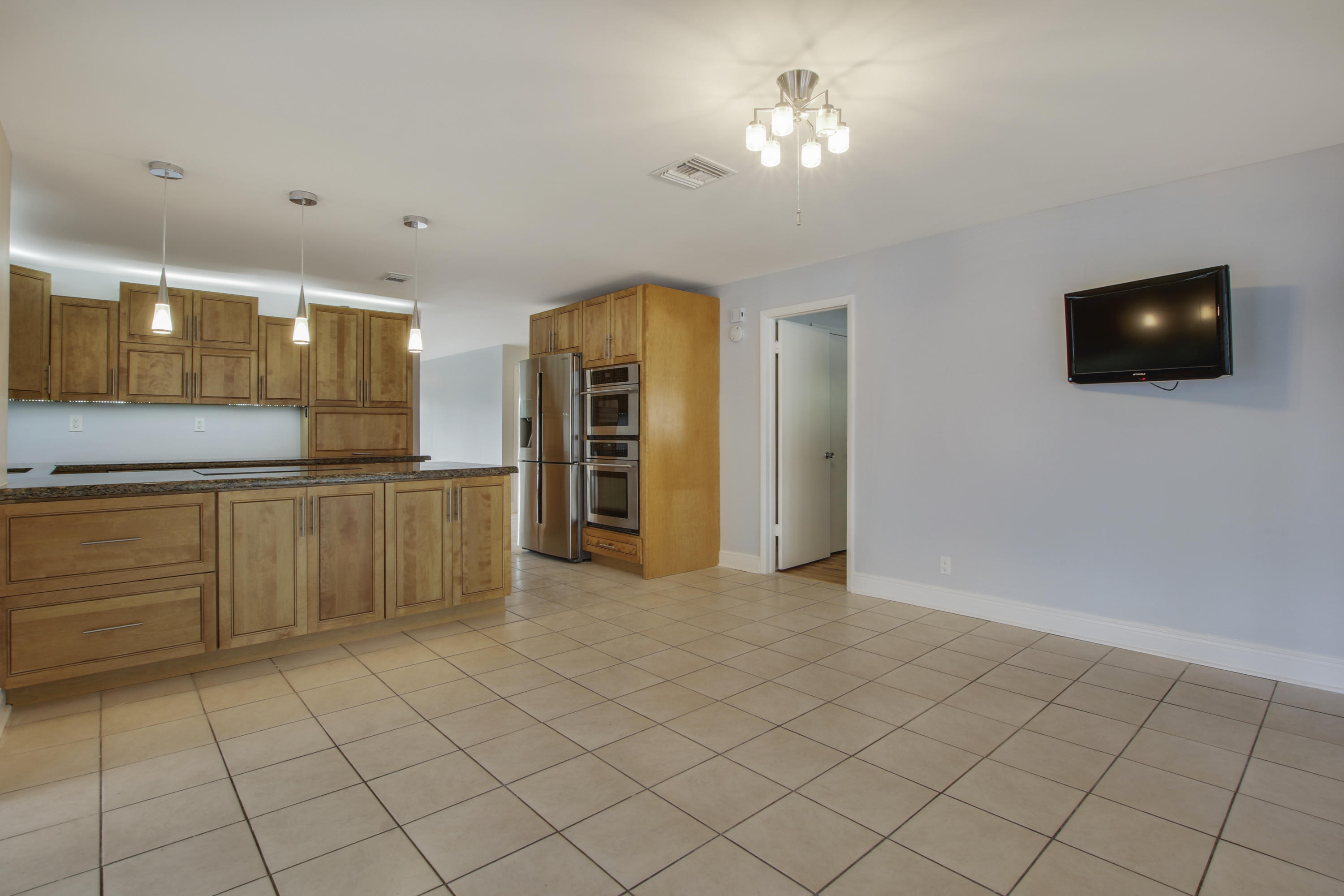 1841 Ascott Road North Palm Beach, FL 33408 - Photo 8 of 39 House-17