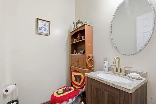 $414,950 | 4407 Southwest Briarbrook Drive, Lee's Summit, MO 64082