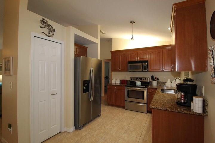 5300 Seagrape Drive Fort Pierce, FL 34982 - Photo 5 of 17 s6