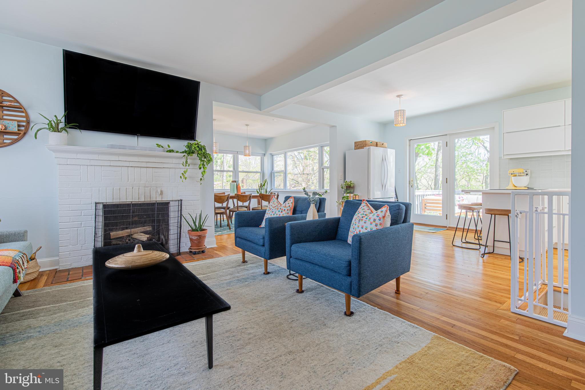 9013 Sudbury Road Silver Spring, MD 20901 - Photo 6 of 55
