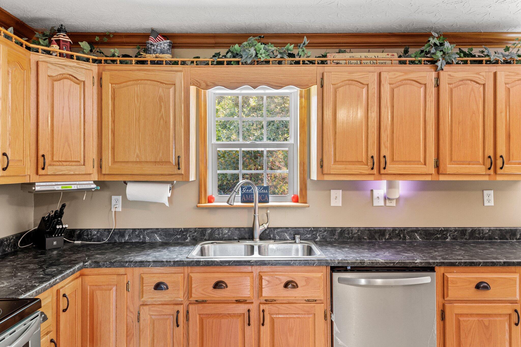262 Dean Road McKee, KY 40447 - Photo 14 of 32 14-web-or-mls-0J2A6645