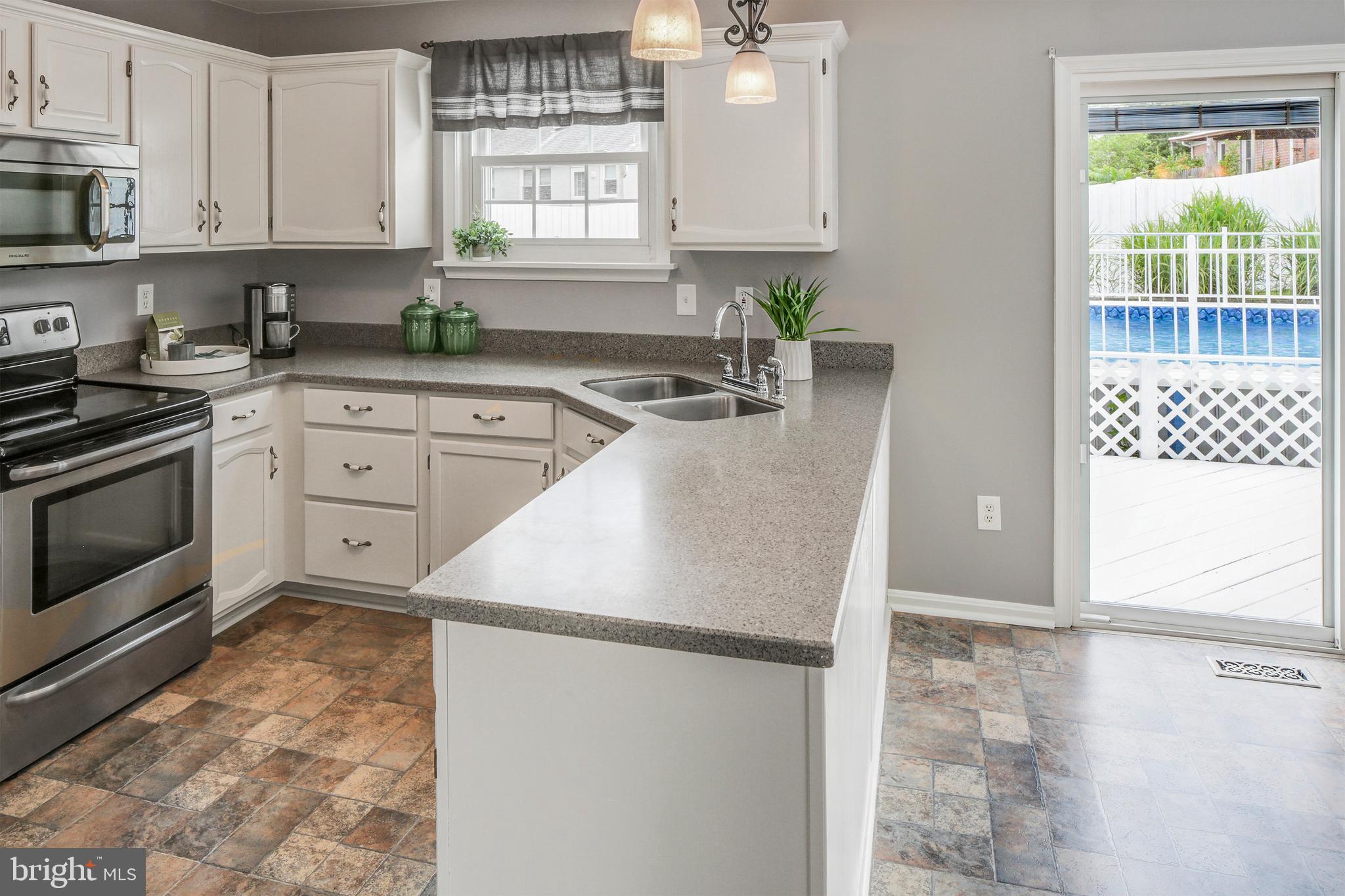 8444 Spring Road Pasadena, MD 21122 - Photo 8 of 33 Kitchen